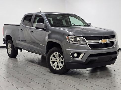 Used 2019 Chevrolet Colorado LT w/ LT Convenience Package image 2