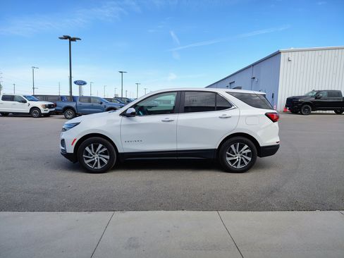 Used 2024 Chevrolet Equinox LT AWD/4WD image 5