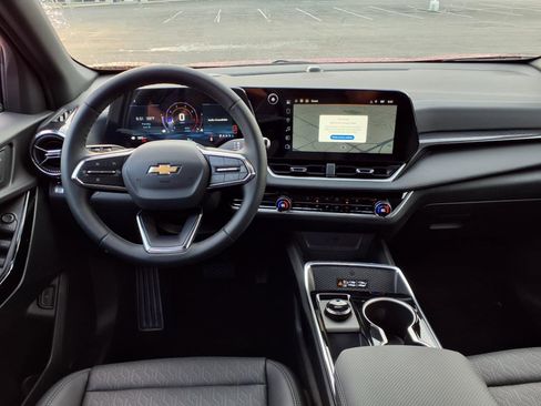 New 2026 Chevrolet Equinox LT w/ Convenience Package II image 13