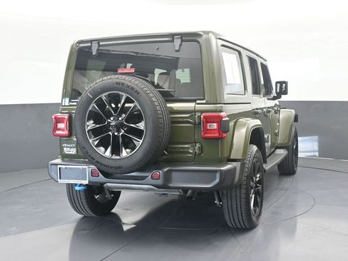 Used 2024 Jeep Wrangler Unlimited Sahara image 5