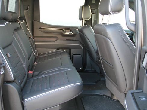 Used 2023 GMC Sierra 1500 AT4X AWD/4WD image 24