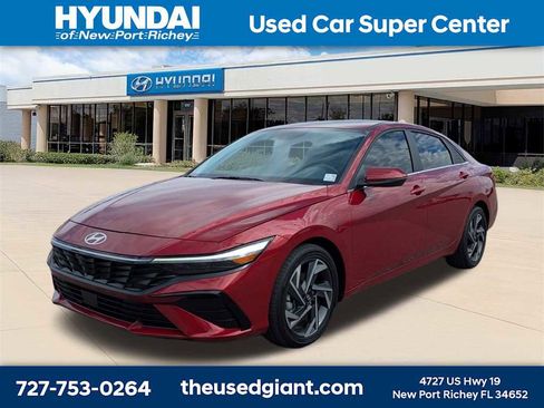 Used 2024 Hyundai Elantra Limited image 1