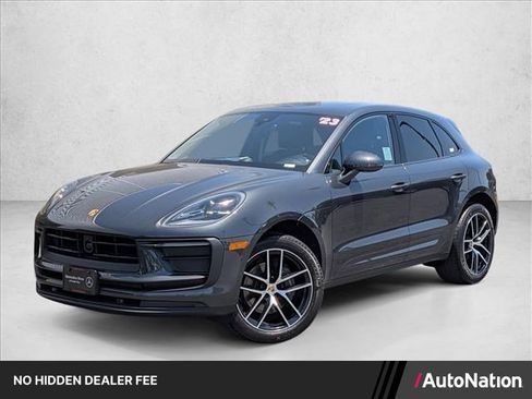 Used 2023 Porsche Macan AWD/4WD image 1