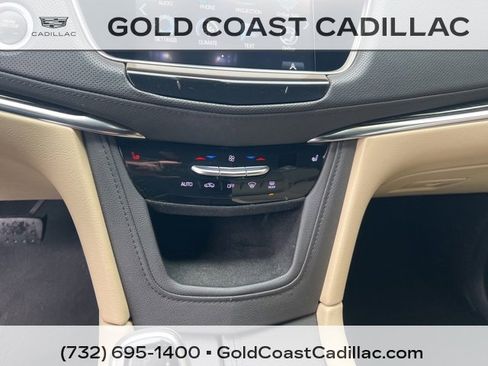 Used 2019 Cadillac XT5 AWD image 20