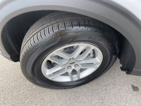 New 2026 Ford Explorer Active image 15