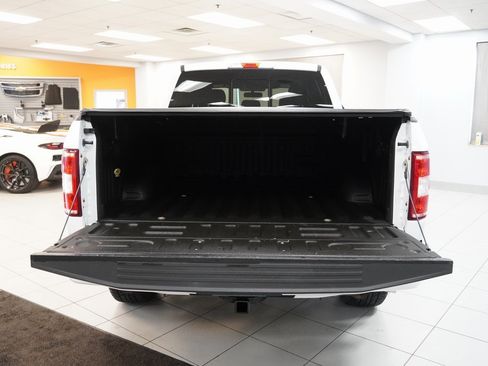 Used 2018 Ford F150 XLT w/ Equipment Group 302A Luxury image 9