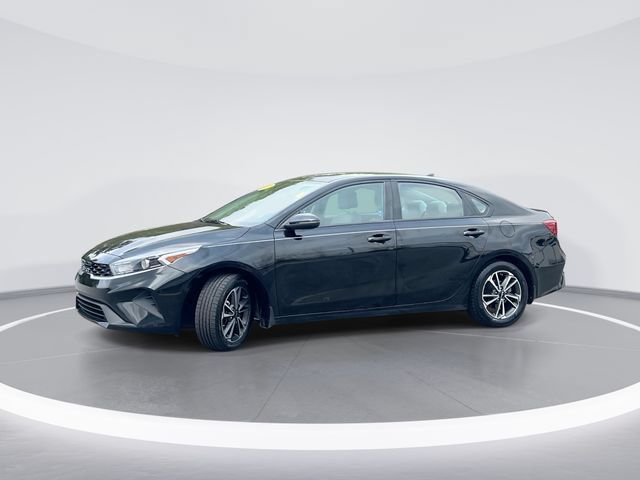 Used 2023 Kia Forte LXS w/ LXS Technology Package FWD image 1
