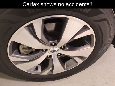 Used 2023 Subaru Ascent Premium w/ Convenience Package image 2