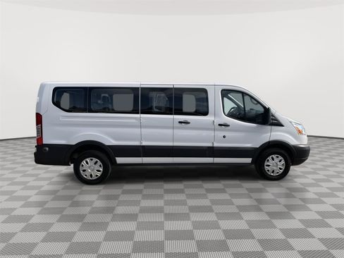Used 2019 Ford Transit 350 XLT image 10