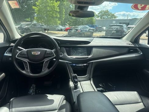 Used 2019 Cadillac XT5 Premium Luxury AWD/4WD image 27
