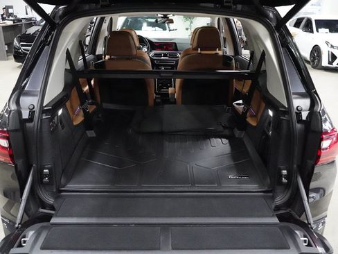 Used 2021 BMW X7 xDrive40i w/ Executive Package AWD/4WD image 28