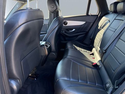 Used 2022 Mercedes-Benz GLC 300 image 19