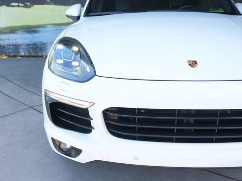 Used 2017 Porsche Cayenne S image 45