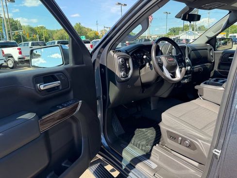 Used 2021 GMC Sierra 1500 SLE AWD/4WD image 16