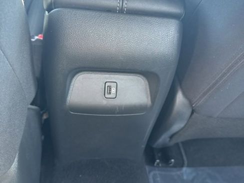 Used 2022 Nissan Sentra SV image 13