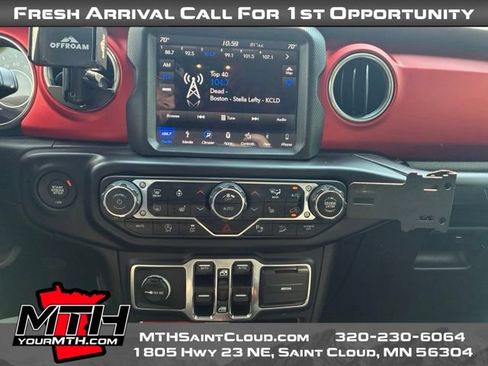 Used 2019 Jeep Wrangler Unlimited Rubicon AWD/4WD image 12