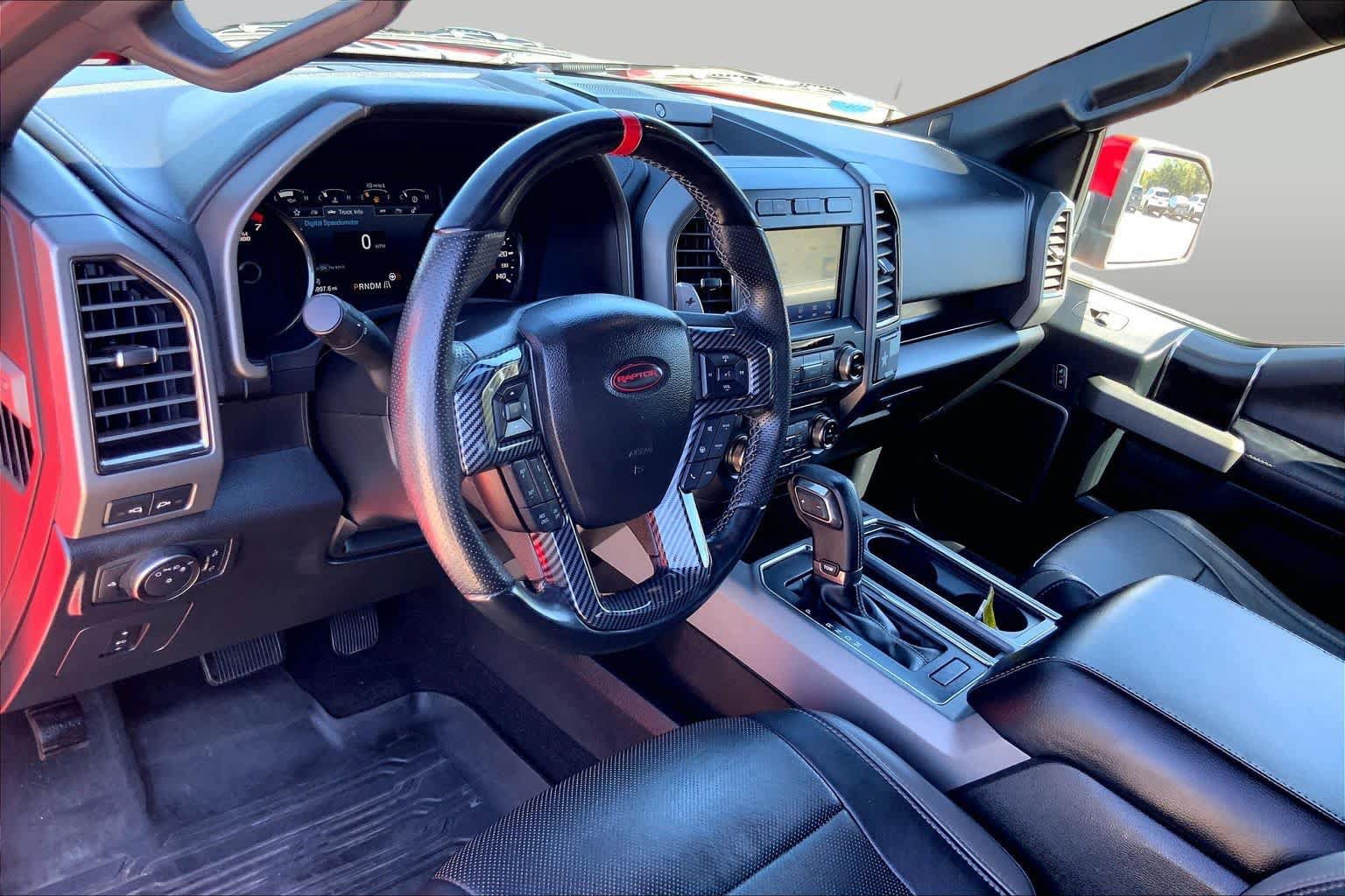 Used 2018 Ford F150 Raptor w/ Equipment Group 802A Luxury AWD/4WD image 19