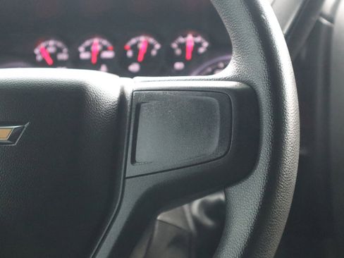 Used 2020 Chevrolet Silverado 1500 Custom w/ Custom Value Package image 18