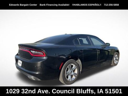 Used 2019 Dodge Charger SXT RWD image 7
