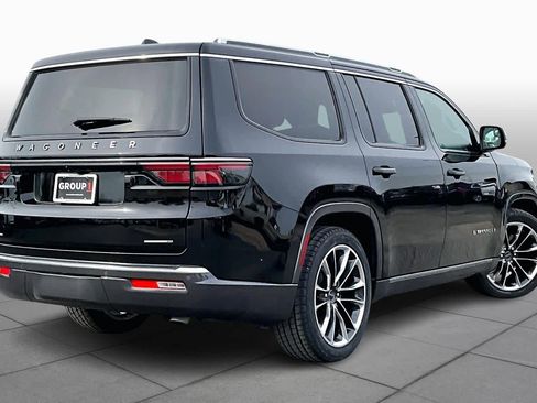 Used 2022 Jeep Wagoneer Series III w/ Premium Group I image 12