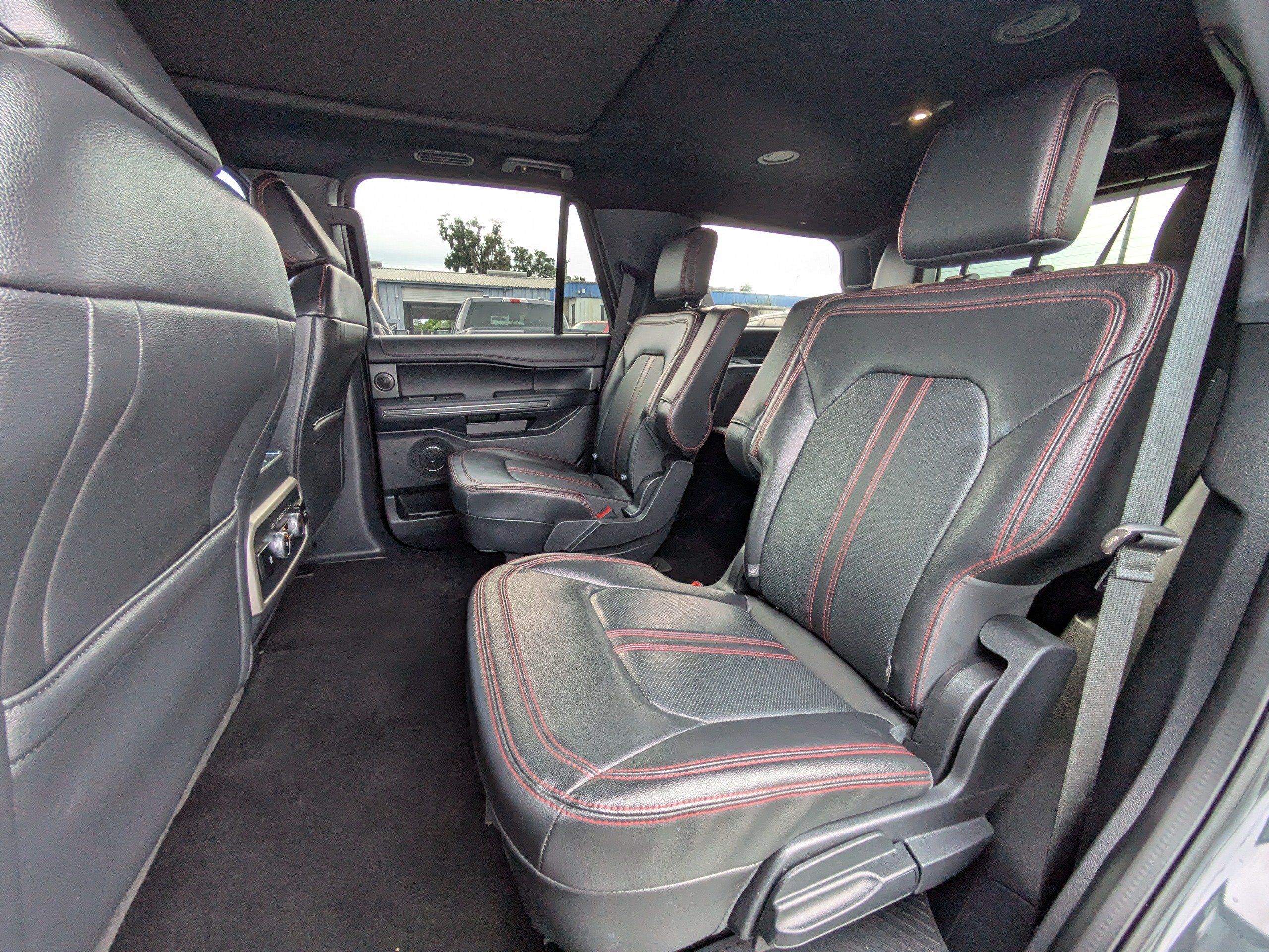 Used 2022 Ford Expedition Limited AWD/4WD image 14