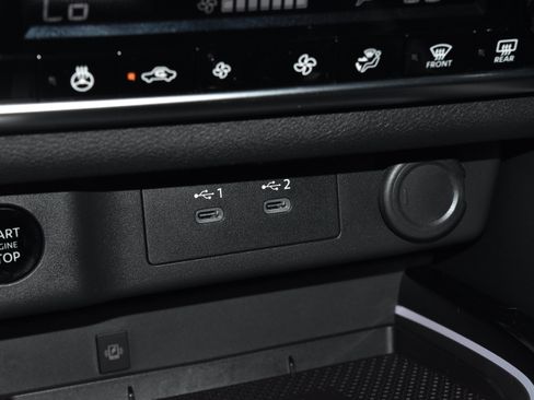 New 2026 Nissan Rogue Platinum AWD/4WD image 12