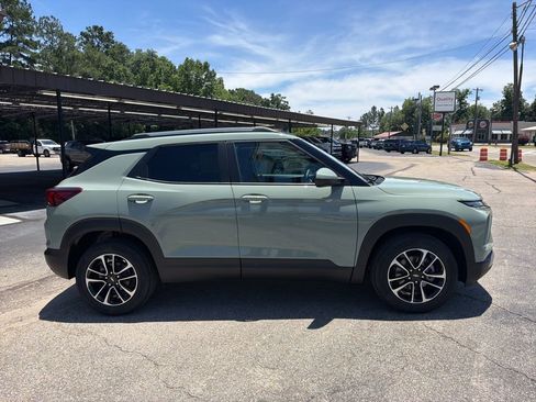 New 2026 Chevrolet TrailBlazer LT w/ Driver Confidence Package FWD image 5