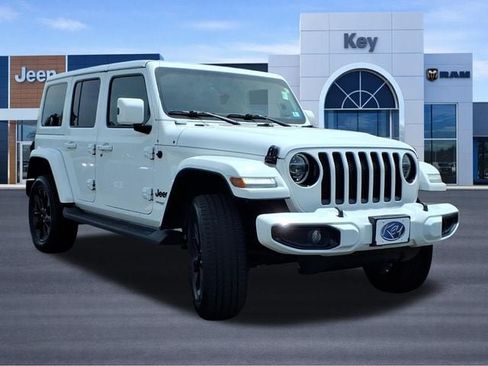 Used 2021 Jeep Wrangler Unlimited Sahara AWD/4WD image 7