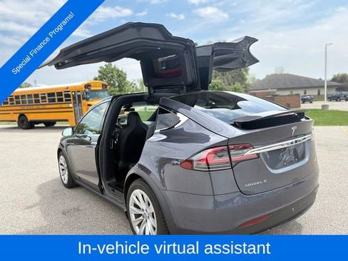 Used 2018 Tesla Model X 75D AWD/4WD image 9