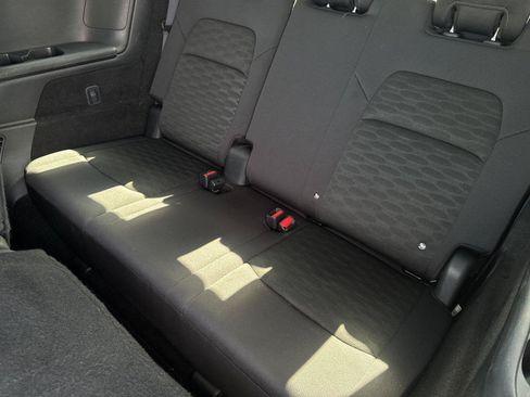 Used 2024 Nissan Pathfinder SV AWD/4WD image 27