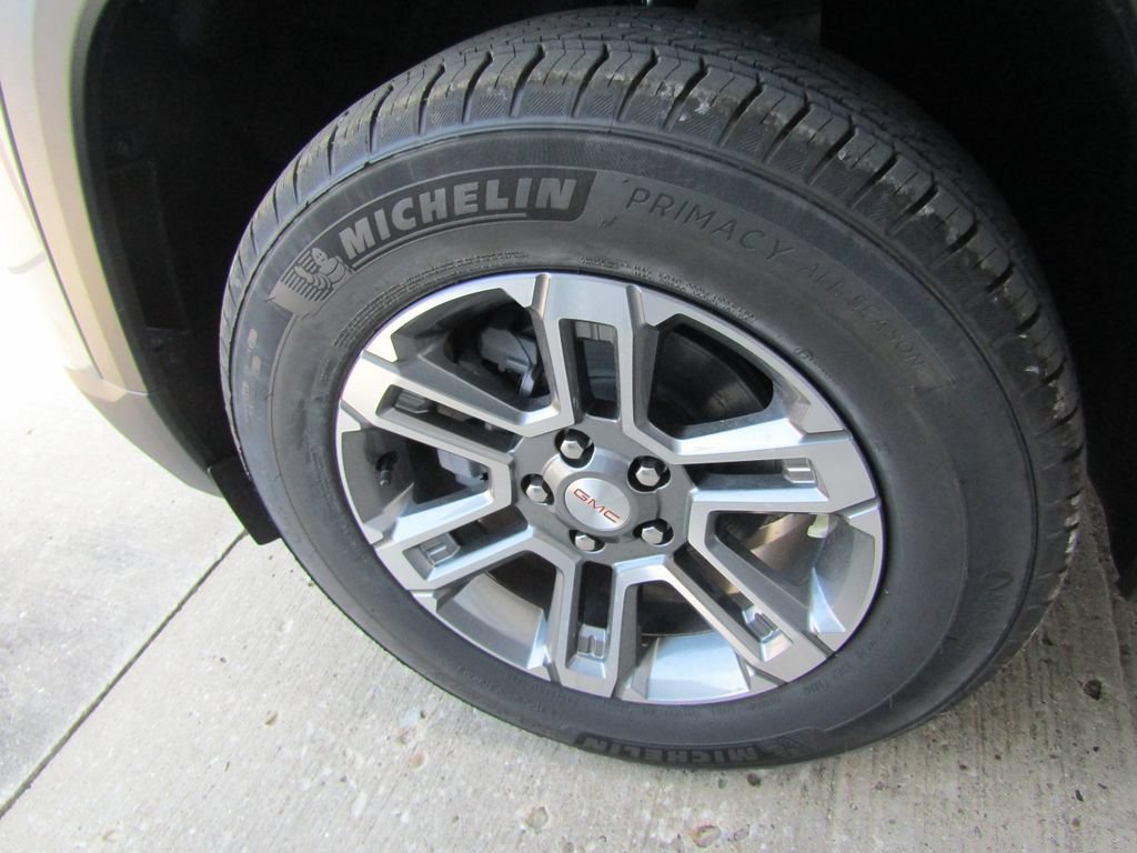 New 2027 GMC Terrain Elevation AWD/4WD image 28