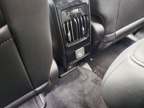 Certified 2024 Jeep Compass Latitude image 21