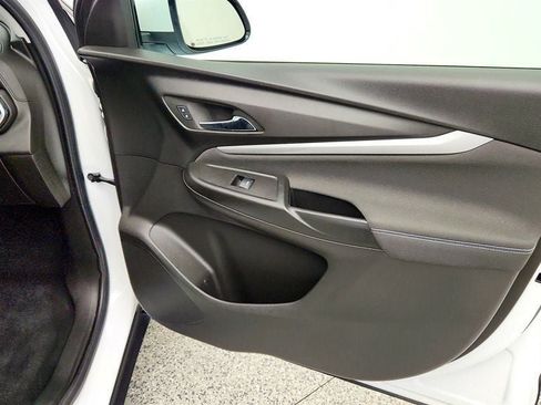 Used 2022 Chevrolet Bolt EUV LT FWD image 22