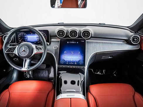 Used 2024 Mercedes-Benz C 300 Sedan image 9