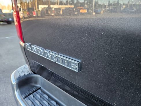 Used 2024 RAM 1500 Laramie image 12