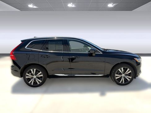 Certified 2023 Volvo XC60 B5 Plus AWD/4WD image 8