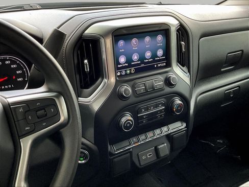 Used 2020 Chevrolet Silverado 1500 RST w/ RST Value Package AWD/4WD image 9
