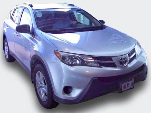 Used 2015 Toyota RAV4 LE AWD/4WD image 11