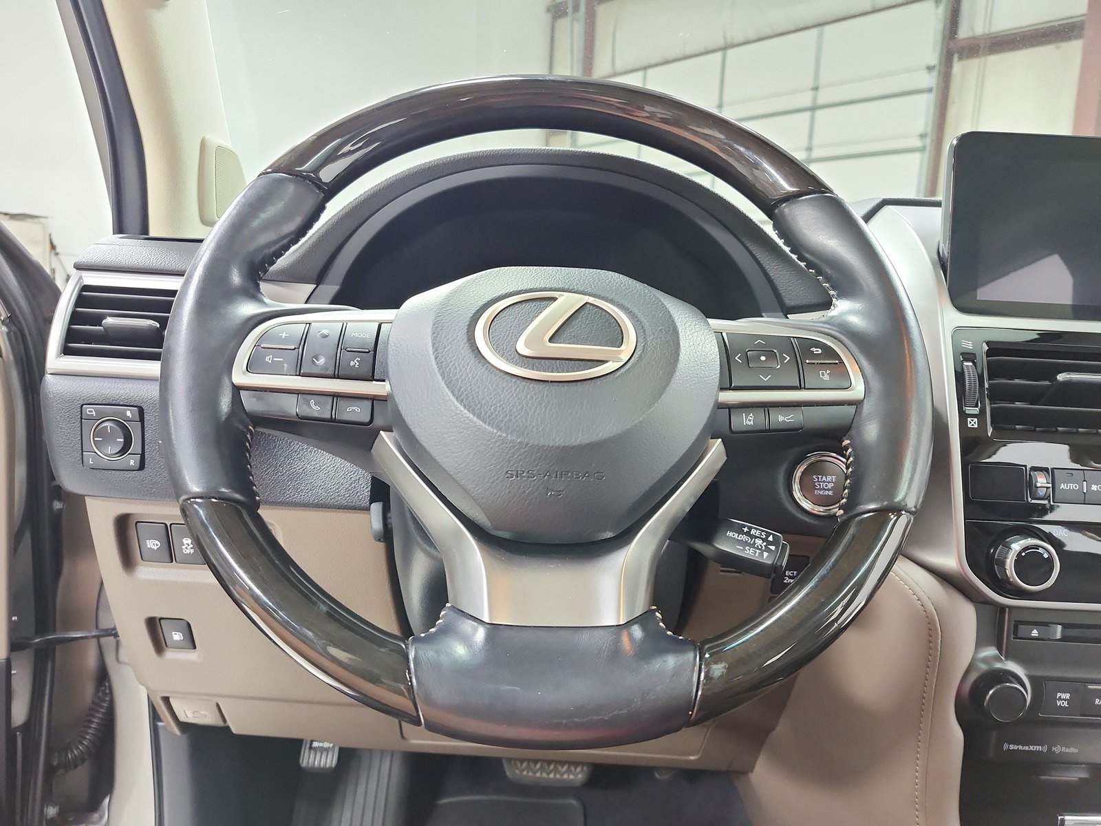 Used 2023 Lexus GX 460 Premium w/ Premium Package AWD/4WD image 26