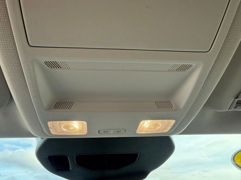 Used 2022 Ford Escape SEL w/ Technology Package image 32