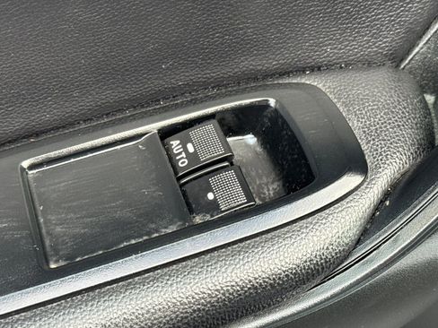 Used 2022 Ford Ranger XL w/ Equipment Group 101A High image 11