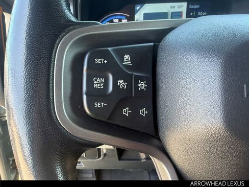 Used 2022 Ford Bronco Badlands image 15