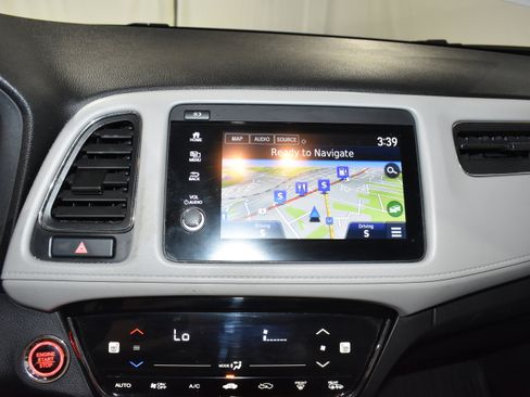 Used 2019 Honda HR-V Touring image 19