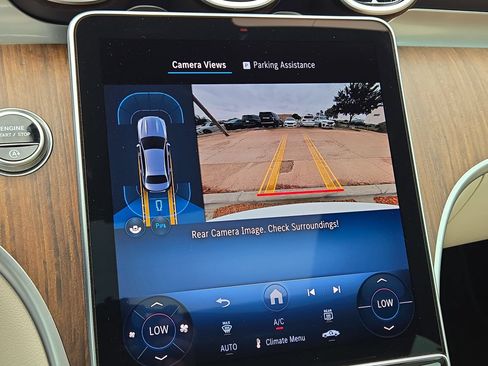 Used 2025 Mercedes-Benz C 300 4MATIC Sedan image 18