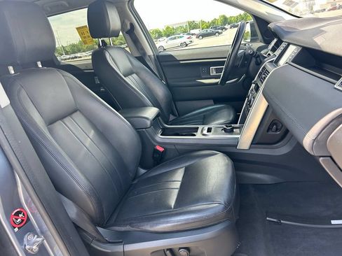 Used 2019 Land Rover Discovery Sport HSE AWD/4WD image 11