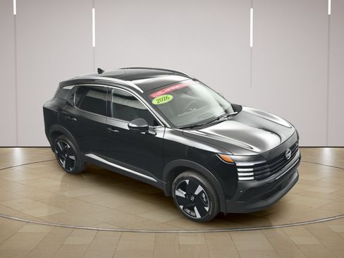 Certified 2026 Nissan Kicks SR w/ SR Premium Package FWD image 30