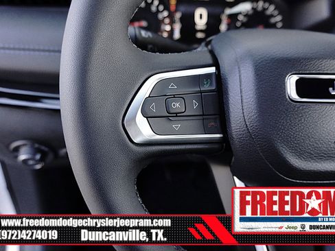 New 2026 Jeep Compass Latitude image 24