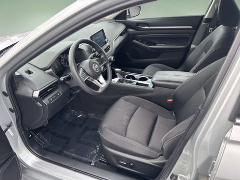 Used 2021 Nissan Altima 2.5 SV image 18