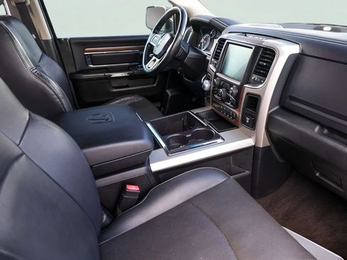 Used 2015 RAM 1500 Laramie w/ Convenience Group AWD/4WD image 31