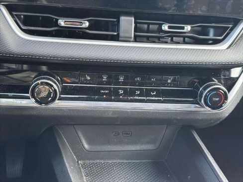 Used 2026 Chevrolet Equinox LT image 26